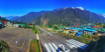 Lukla airport everest
