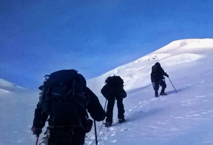 7000m Mountain Climbing