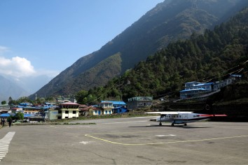 airport lukla
