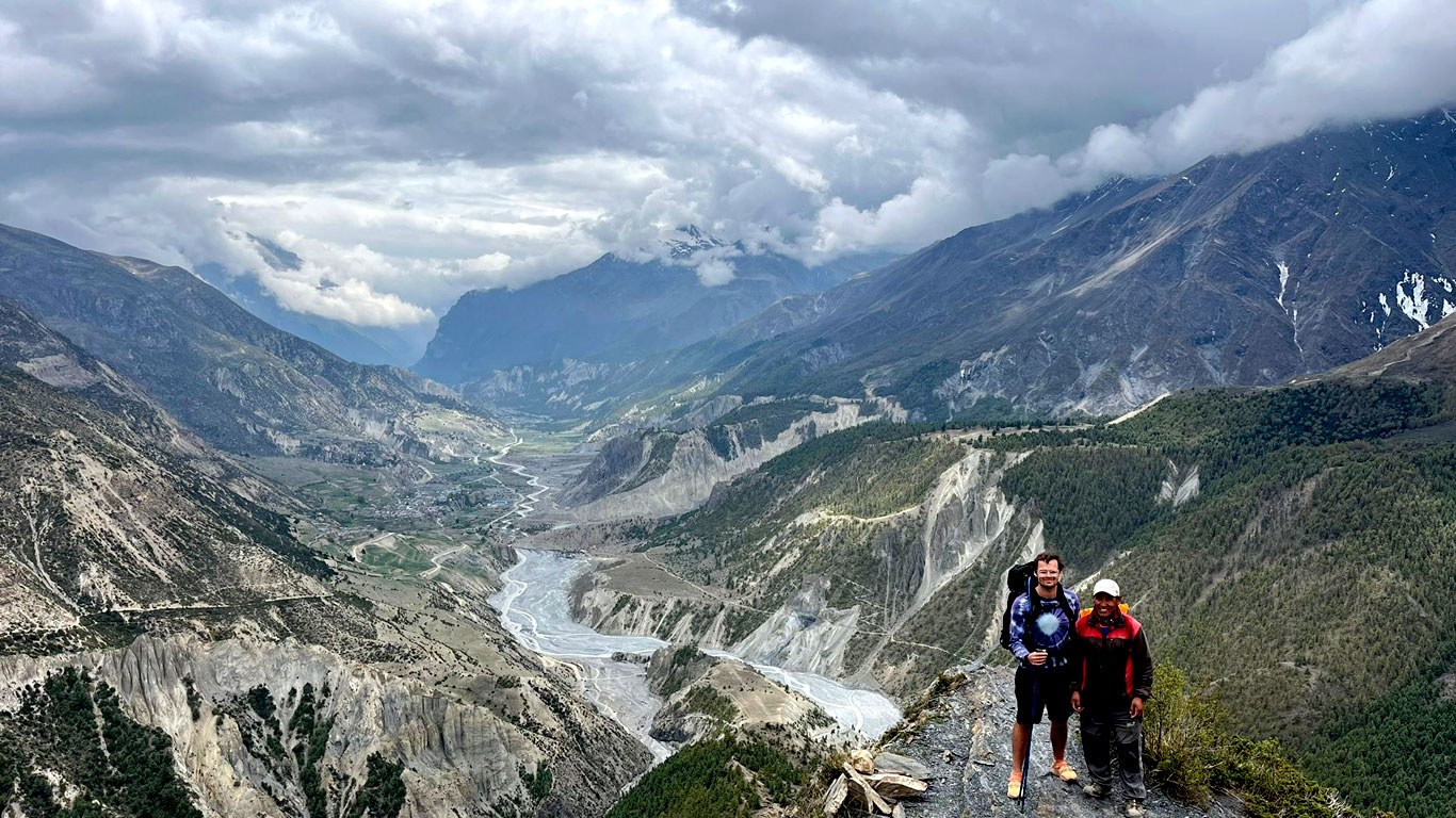 Annapurna Circuit Trek with Kathmandu, Pokhara & Chitwan