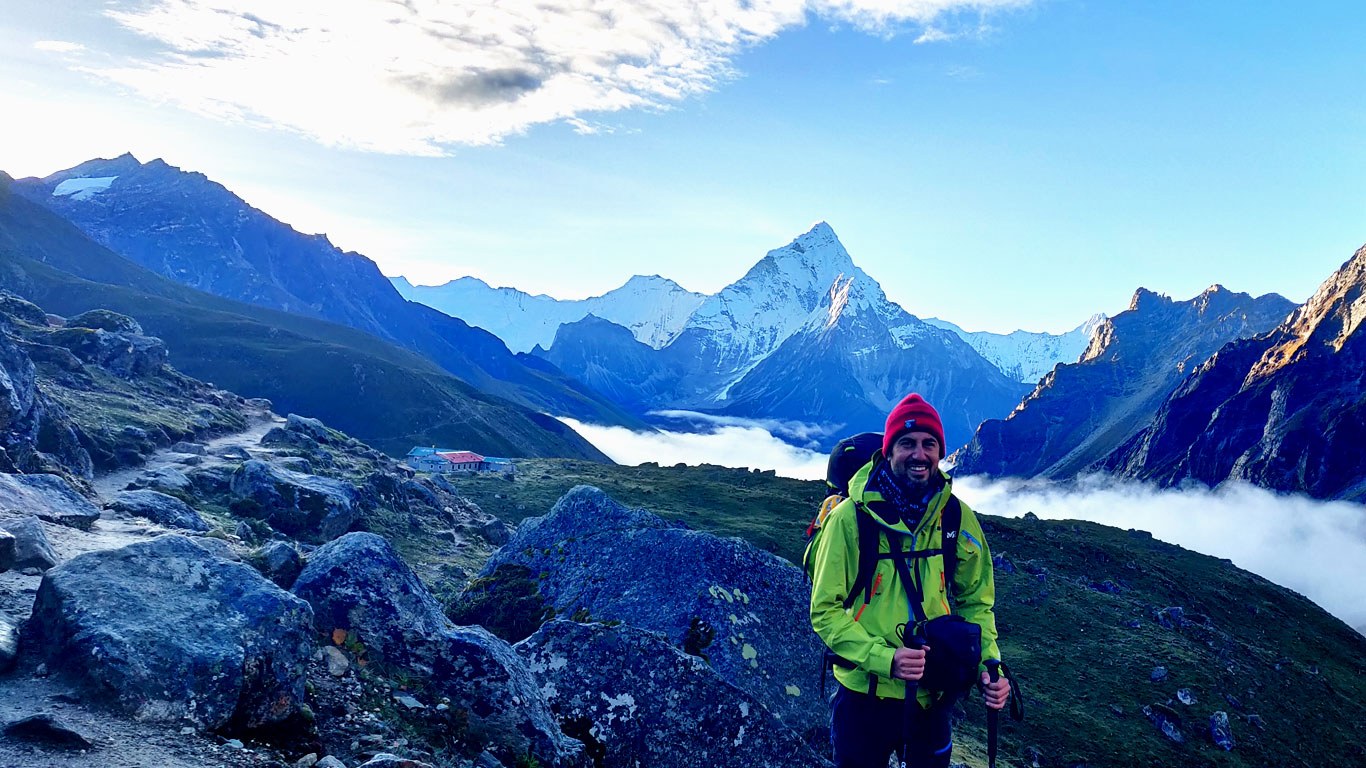 Everest Base Camp - Chola Pass Via Gokyo Trek