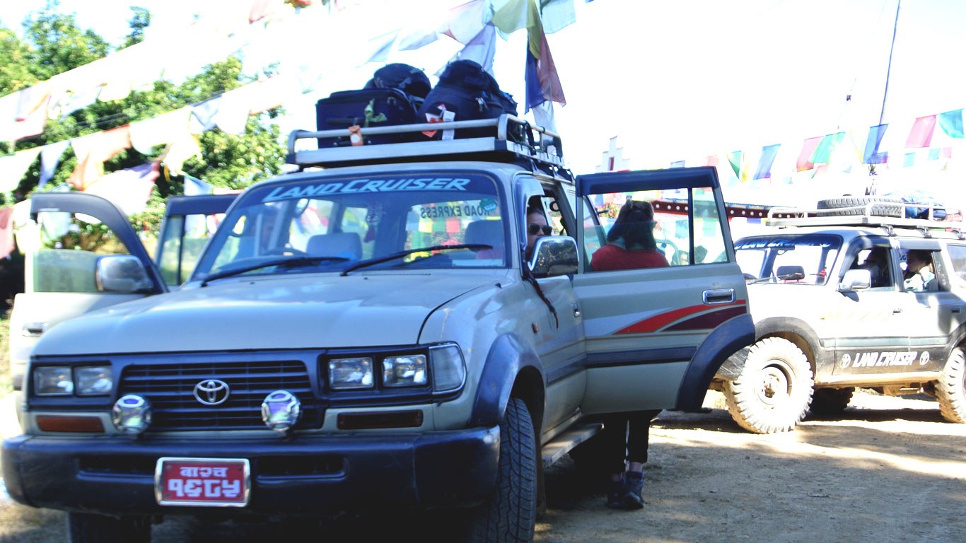 Luxury Mustang Jeep Tour