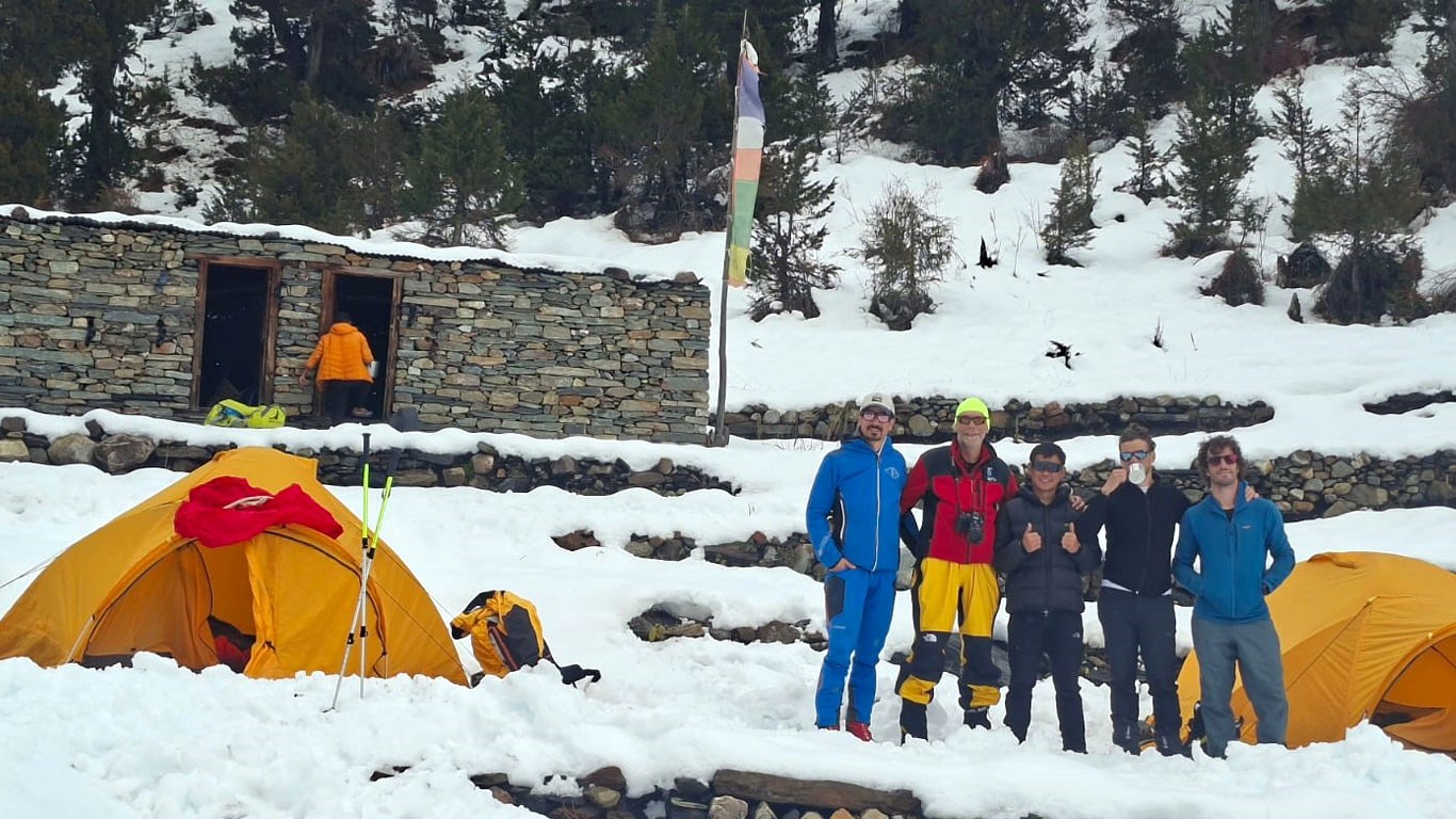 Pisang Peak Climbing - 6,091 M